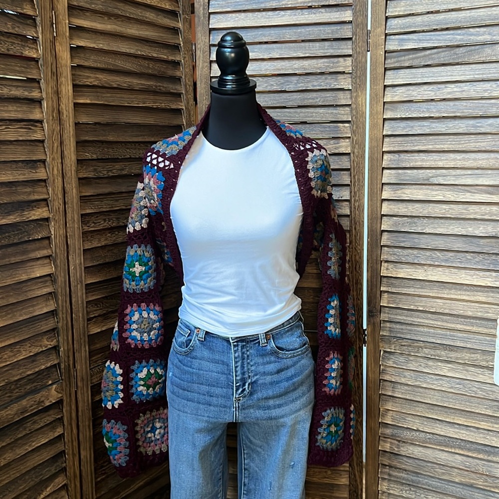 Super cute!!! Long Sleeve Crochet cropped Bolero/Shrug Sweater.